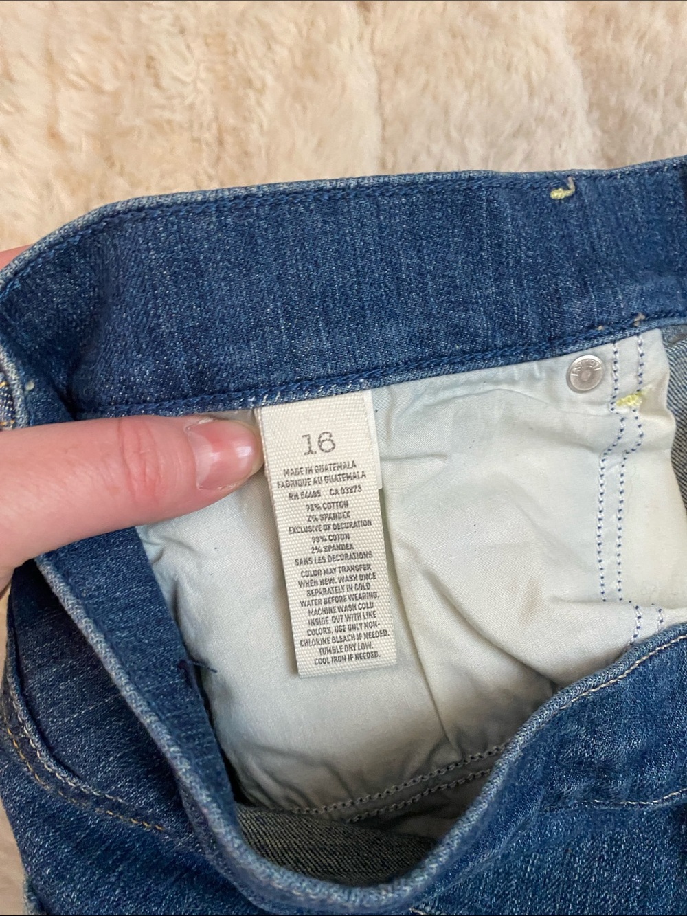 American Eagle Stretch Shorts - Picture 3 of 4